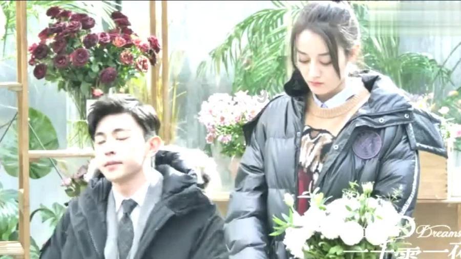 如果想孩子进入社会少碰点壁，育儿中就需要教会他们哪几个品质？游戏画面
